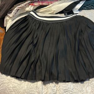 Wilson, limitless, black pleated skirt, size large, new without tags